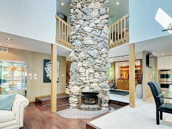 2nd image of 14521 Trailway Dr