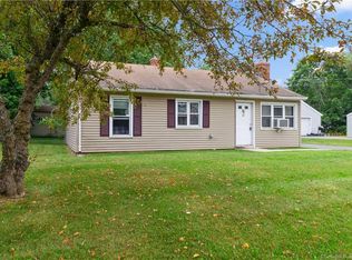 22 Navarro Rd, East Haven, CT 06512