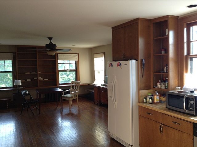 2nd image of 471 Roger Williams Ave APT 4