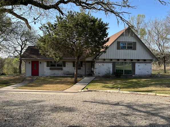 649 Wedgewood Dr, China Spring, TX 76633