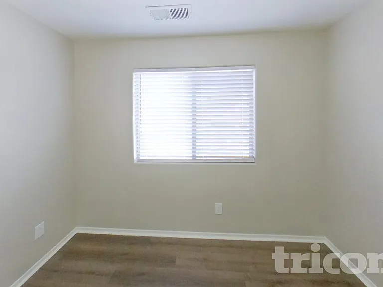 44 S Greenfield Rd — Photo 11
