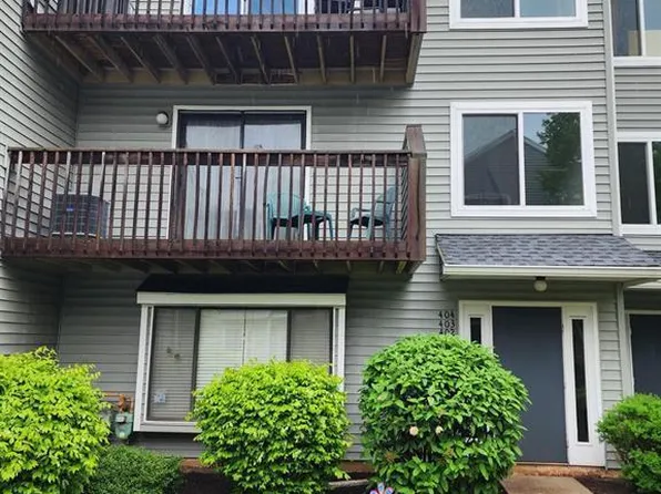 165 Essex Ave APT 402, Metuchen, NJ 08840