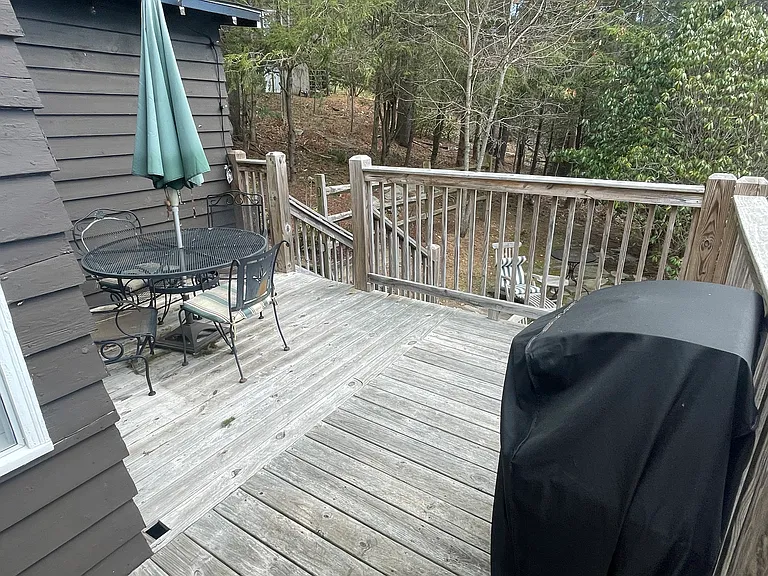 640 Morningside Dr — Photo 96