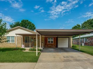 716 Opal St, Saginaw, TX 76179
