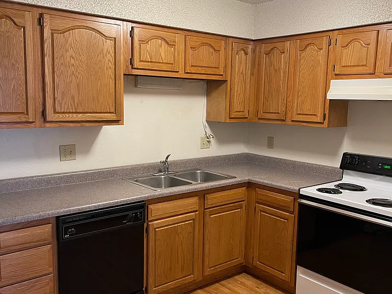 932 E Washington St #1S — Photo 2