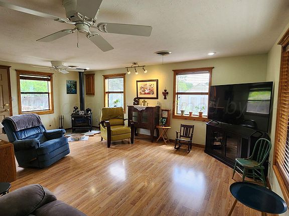 2nd image of 1103 Cheyenne Ave