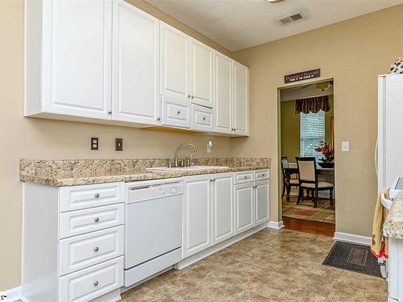 2nd image of 115 Birkhall Cir