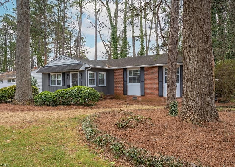 1st image of 2511 Westmoreland Dr