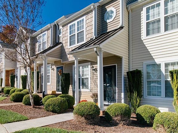 3rd image of 34 Rowse Dr #38