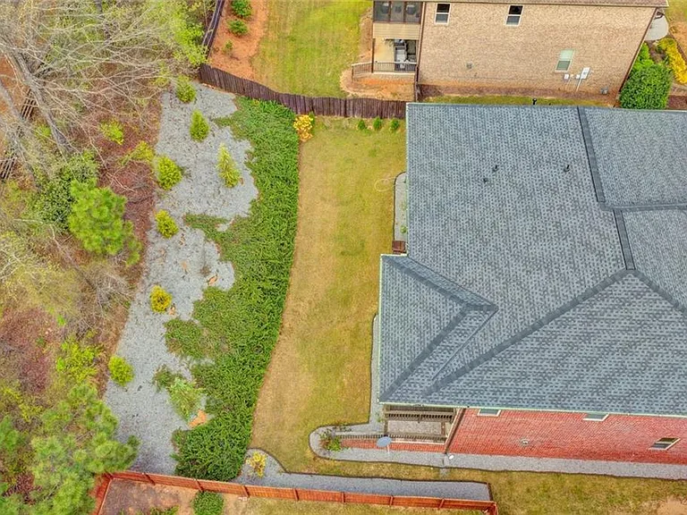 2540 Maple Ridge Ln — Photo 68
