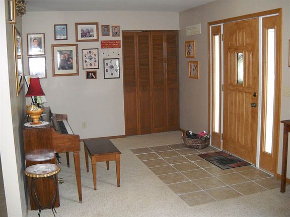 4th image of 3789 N Walnut Ln