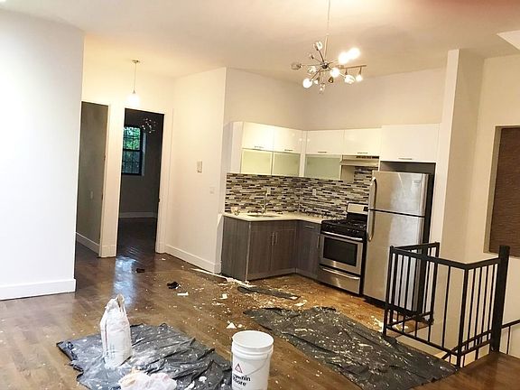 2nd image of 1057 Hancock St #1A