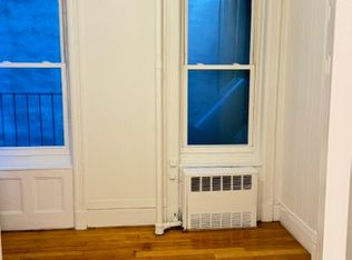 91 Baxter St #3R, New York, NY 10013