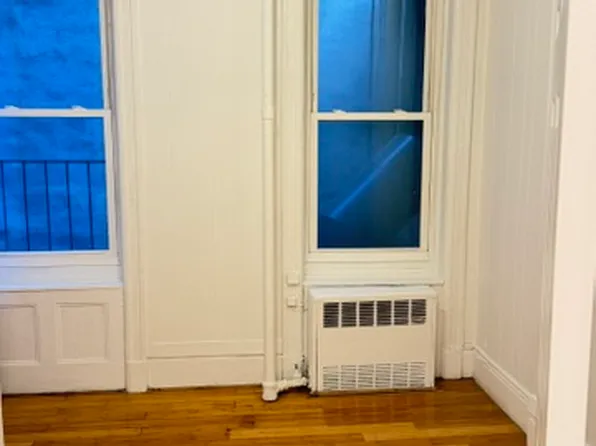 91 Baxter Street image 1 of 4