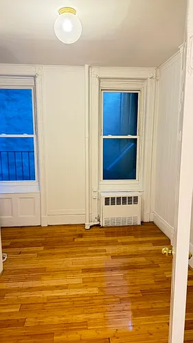 91 Baxter St #3R Photo 1