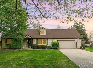104 Meadow Ln, Midland, MI 48640