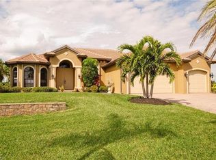 11737 Lady Anne Cir, Cape Coral, FL 33991