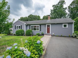 175 Edgewater Dr, Framingham, MA 01702