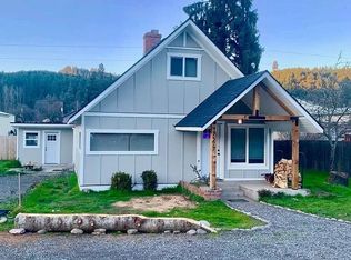 47577 School St, Oakridge, OR