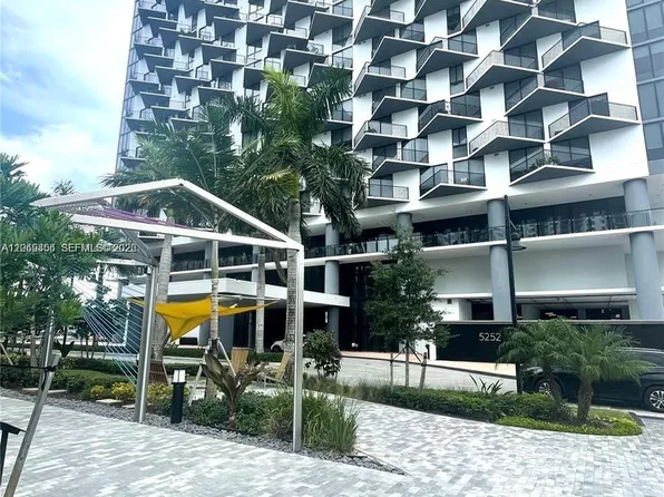 5252 NW 85th Ave APT 1608, Doral, FL 33166