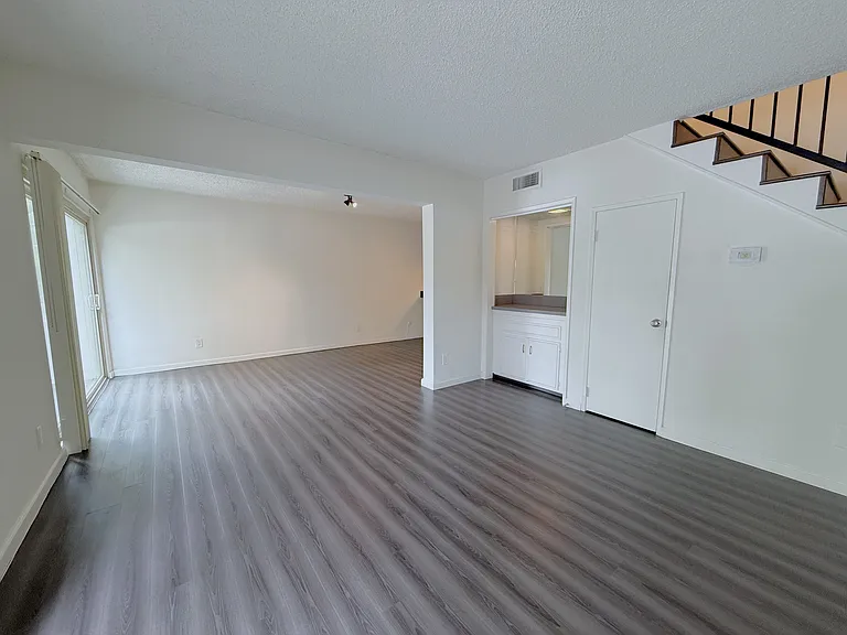 10809 Camarillo St #1 — Photo 7
