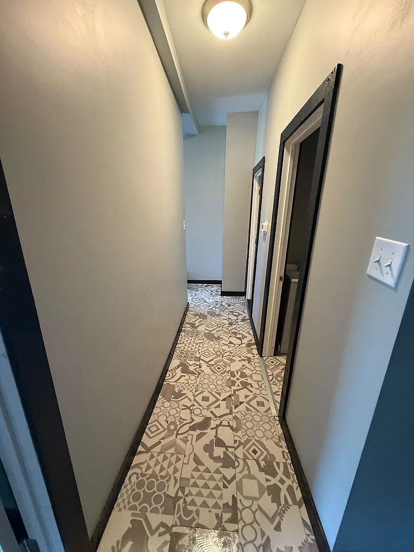 4 bedrooms 2 baths — Photo 4