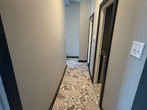 4th image of 154 Rear St #6