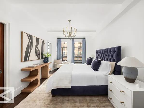 300 Central Park West image 14 of 20