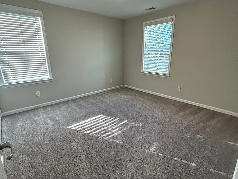 223 Sonoma Dr — Photo 12