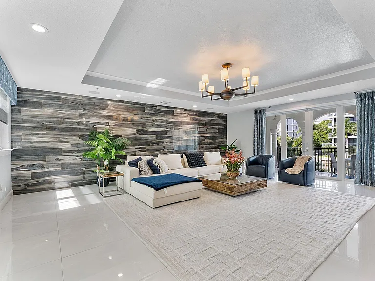 57 Isle Of Venice Dr #57 — Photo 31