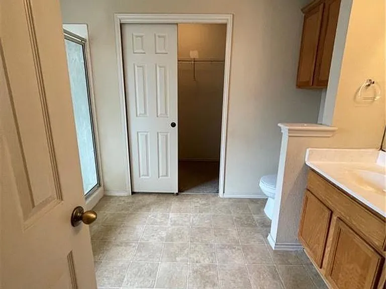 3454 Flowstone Ln — Photo 11