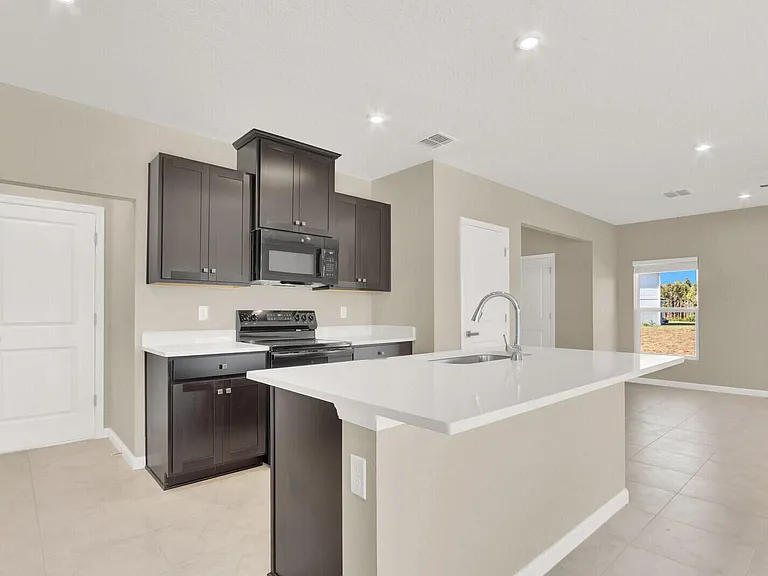 15693 SW Twilight St — Photo 13