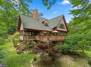 183 High Rock Rd N, Hanover, PA 17331