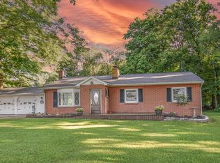 930 State Rd, Quincy, MI 49082