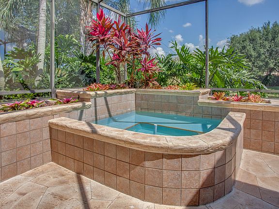 5th image of 9125 Troon Lakes Dr