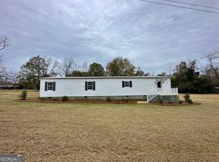 415 Plainfield Rd, Eastman, GA 31023
