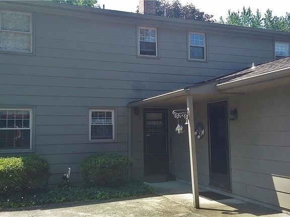 3rd image of 236 Meadowbrook Ave