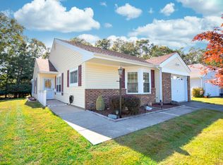 17 Dogwood Dr, Barnegat, NJ 08005
