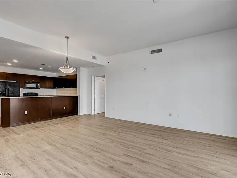 8255 Las Vegas Blvd S #715 — Photo 15