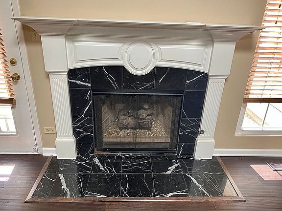 5th image of 200 Whitewood Dr