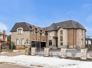 16 Shoreline Cres, Grimsby, ON L3M 5B2