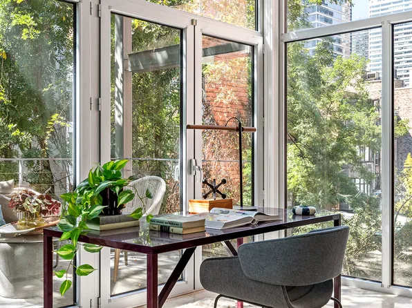 240 East 61st Street image 16 of 24