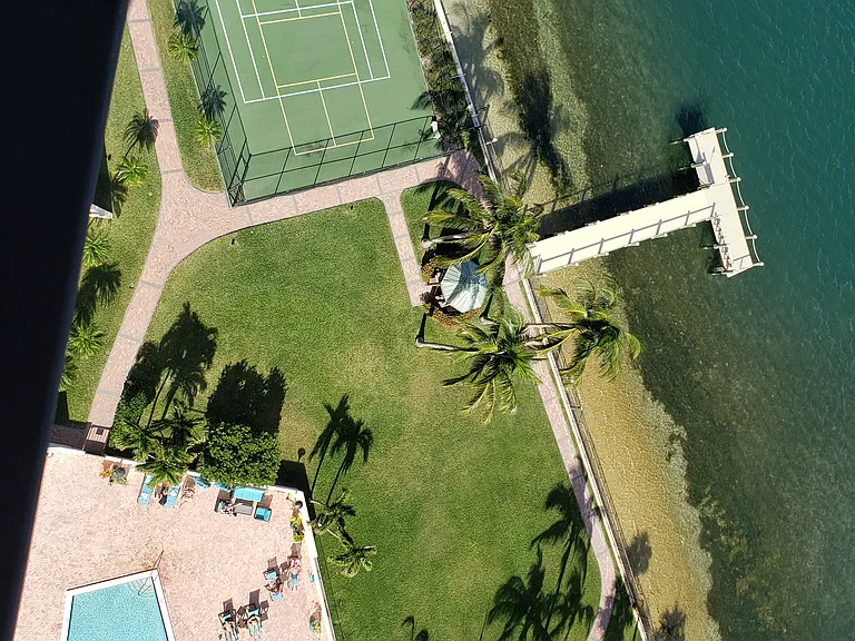 FULL AMENITIES