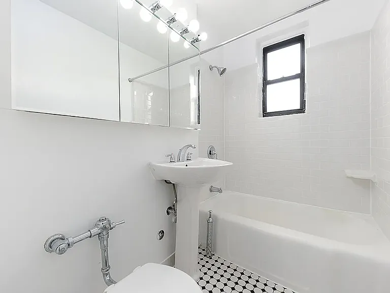 35-65 86th St #2D — Photo 4