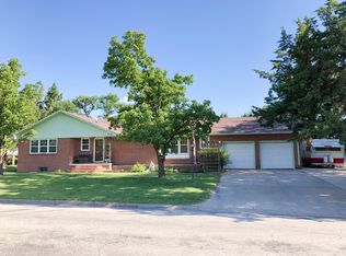 612 Sunrise Dr, Phillipsburg, KS 67661