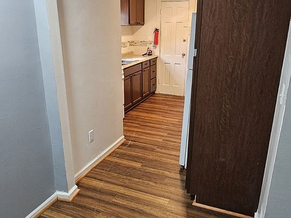 4th image of 213 Perrin St APT 1