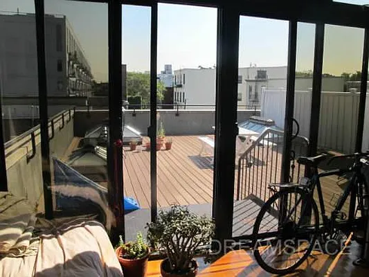 Rented by Dream Space Realty | media 21