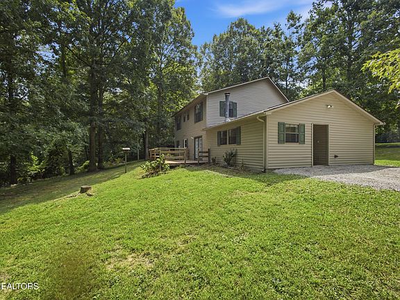 4th image of 152 Maple Ln