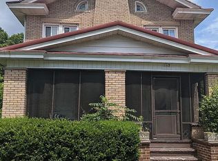 1644 Crestmont Dr, Huntington, WV 25701