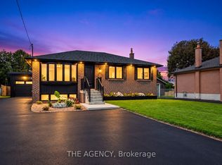 26 Webster Dr, Aurora, ON L4G2A5